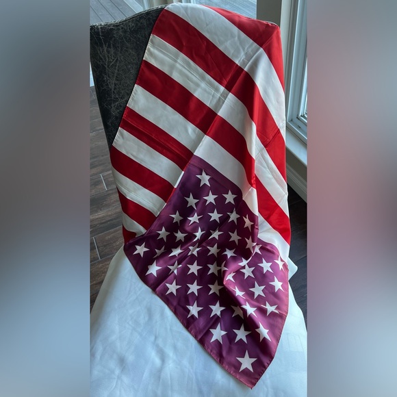 Vintage Bundle of 3 Silk Scarf - Picture 6 of 11